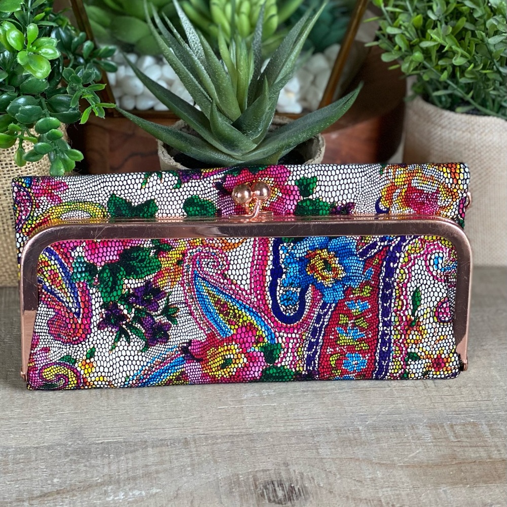 Hobo Rachel Wallet in Paisley Print